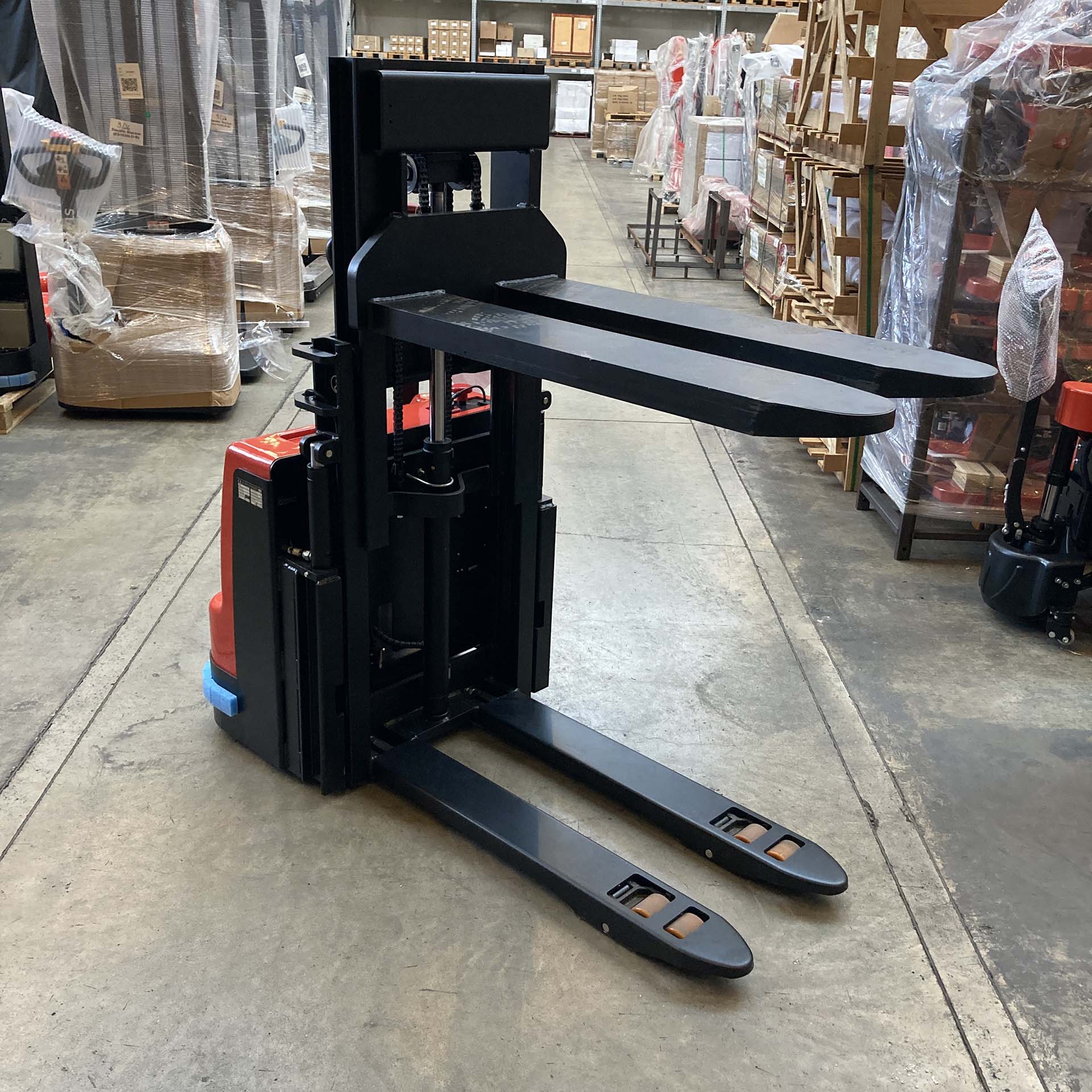 Deichselstapler mit Initialhub 1500 kg 1200mm