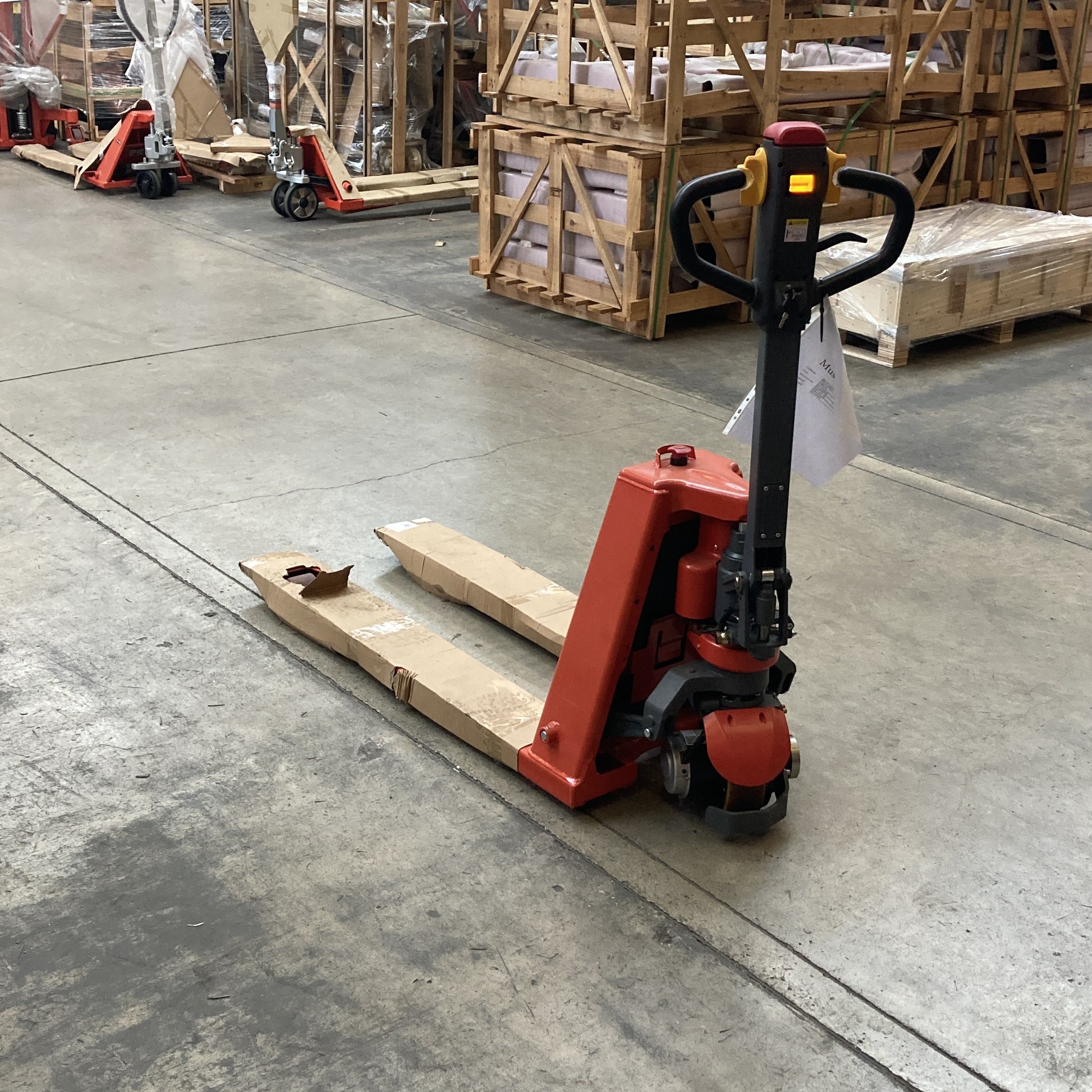 Elektrohubwagen Semi  1500kg GEBRAUCHT